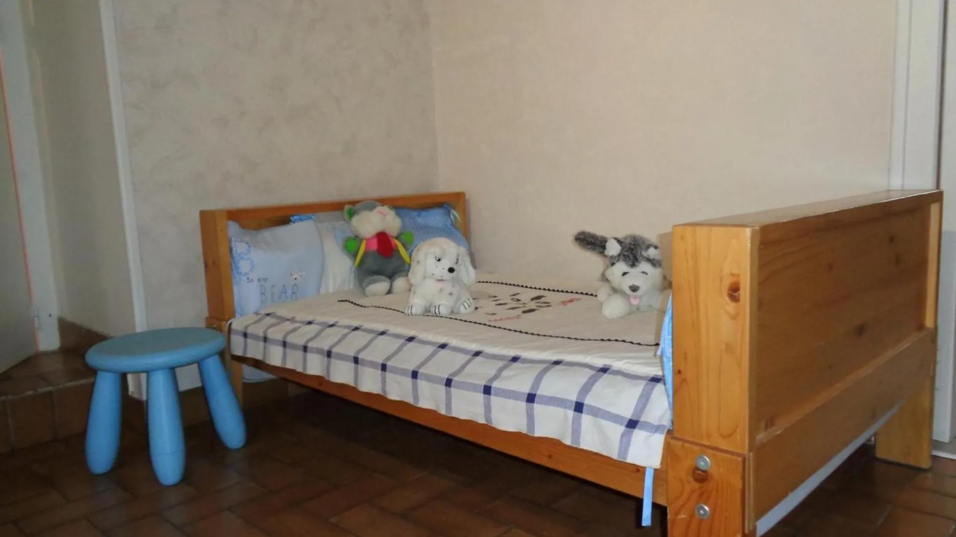Holiday home Gite 110M²: 3 Ch, Terrasse, Jardin, Animaux Acceptes, Wifi, Charges Incluses, Draps Fournis - Fr-1-496-248 Saint-Jean-la-Vetre