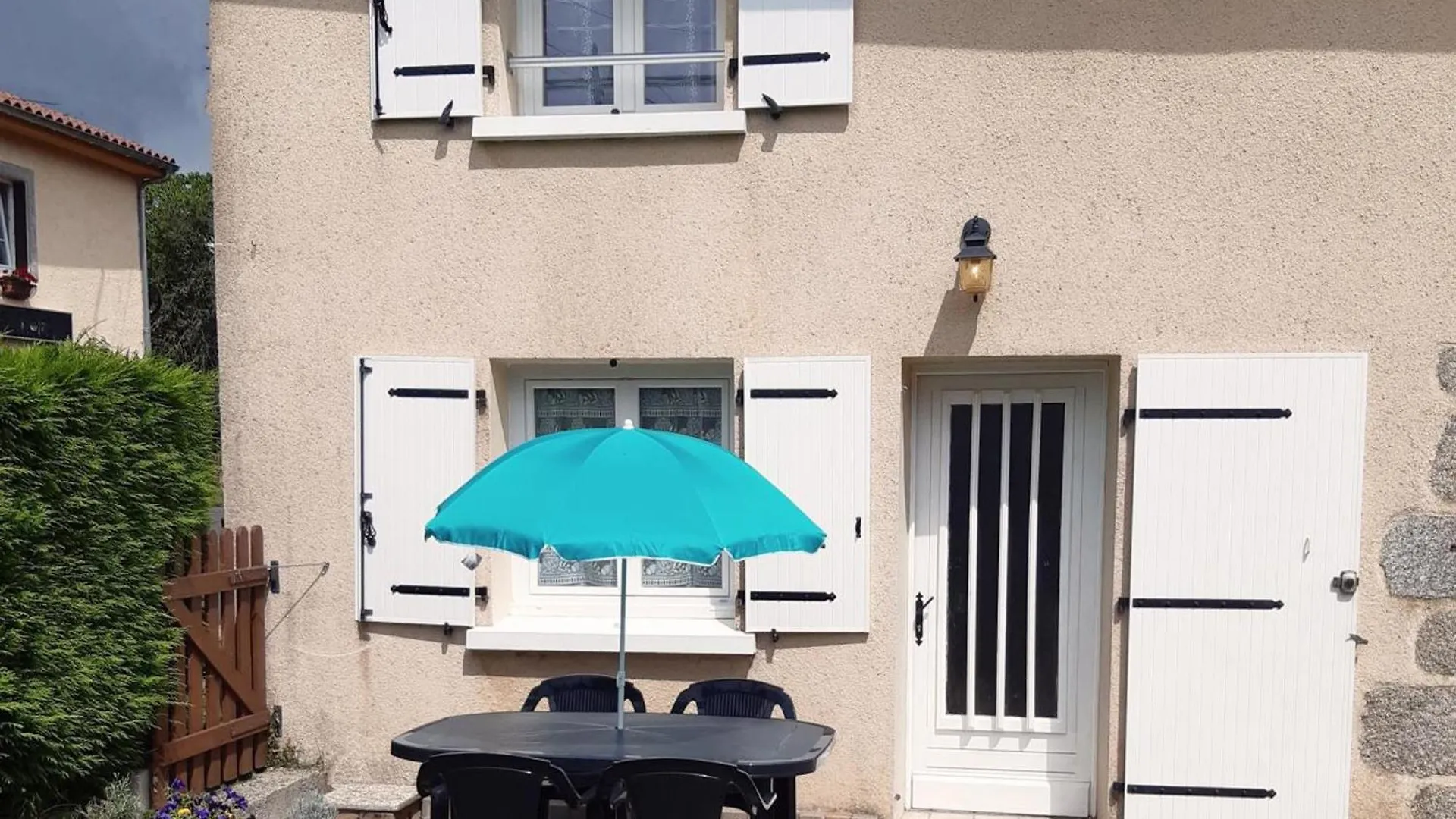 Gite 110M²: 3 Ch, Terrasse, Jardin, Animaux Acceptes, Wifi, Charges Incluses, Draps Fournis - Fr-1-496-248 Saint-Jean-la-Vetre 0*,  France