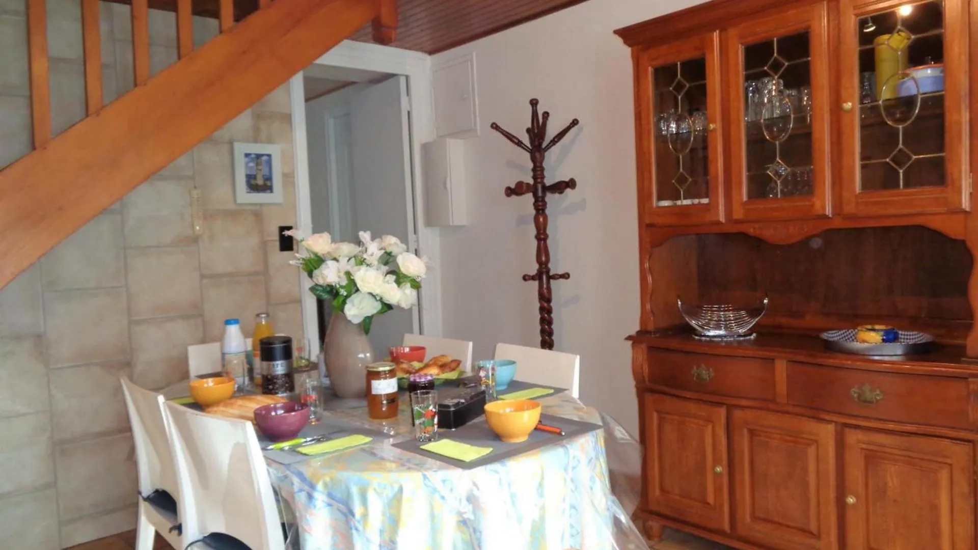 Gite 110M²: 3 Ch, Terrasse, Jardin, Animaux Acceptes, Wifi, Charges Incluses, Draps Fournis - Fr-1-496-248 Saint-Jean-la-Vetre 0*,  France