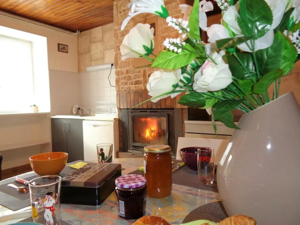 Gite 110M²: 3 Ch, Terrasse, Jardin, Animaux Acceptes, Wifi, Charges Incluses, Draps Fournis - Fr-1-496-248 Saint-Jean-la-Vetre