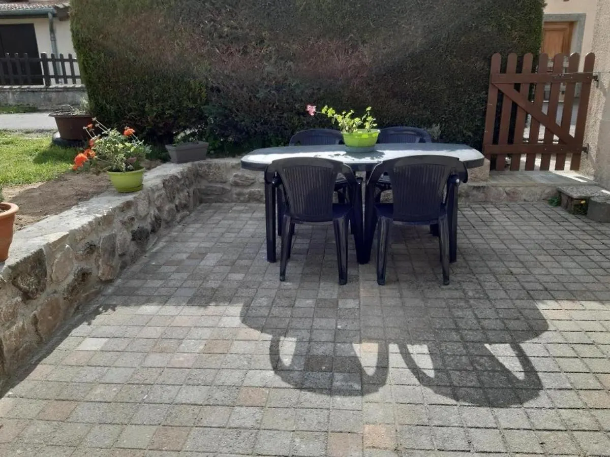 Gite 110M²: 3 Ch, Terrasse, Jardin, Animaux Acceptes, Wifi, Charges Incluses, Draps Fournis - Fr-1-496-248 Saint-Jean-la-Vetre France